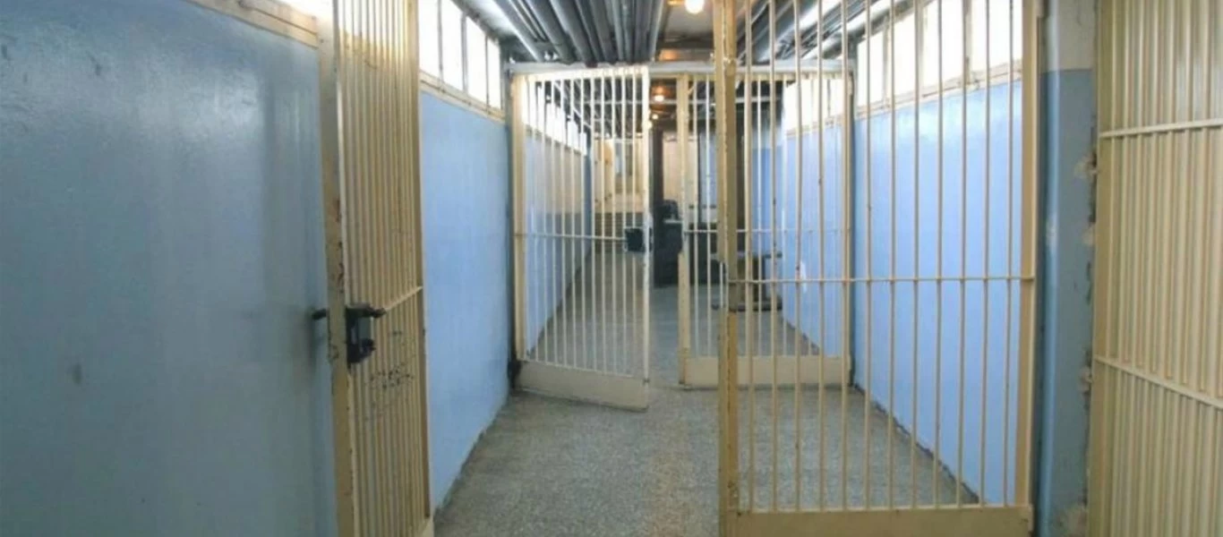 «Λαβράκι» έβγαλε η αιφνιδιαστική έρευνα στις φυλακές Δομοκού - Εντοπίστηκαν ναρκωτικά και σουβλιά